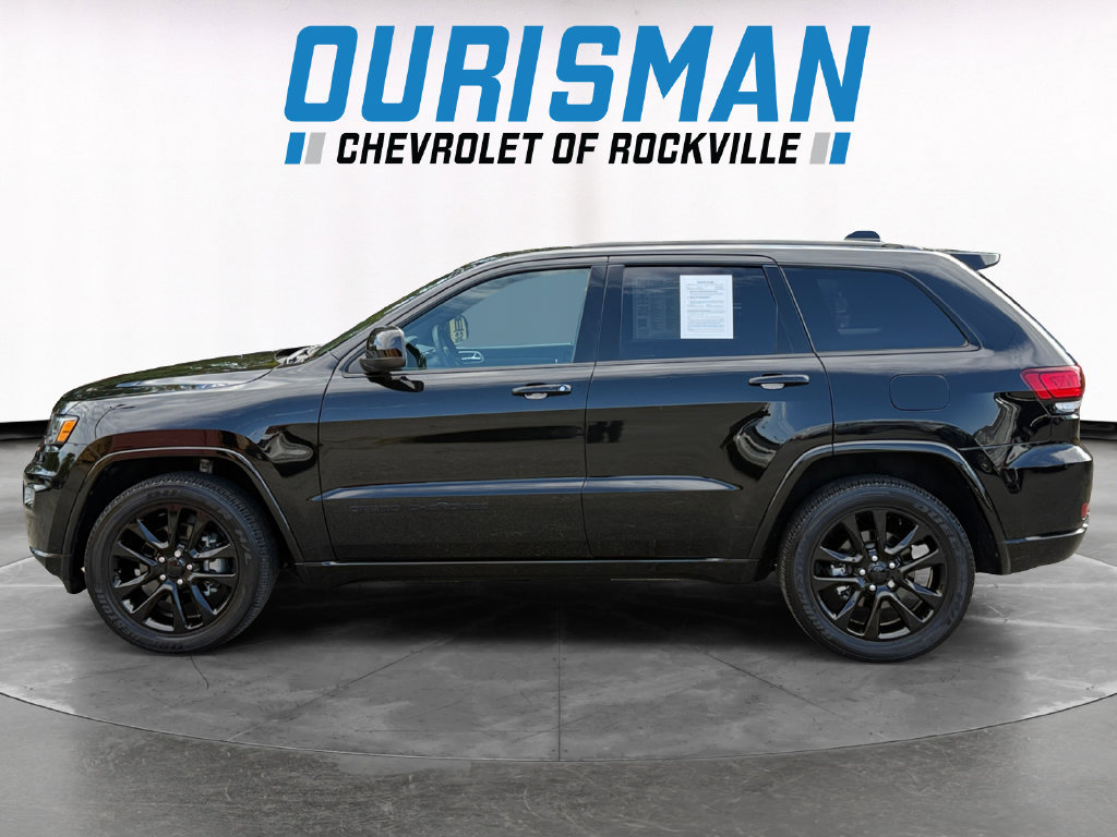 Used 2021 Jeep Grand Cherokee Laredo X AWD/4WD image 3