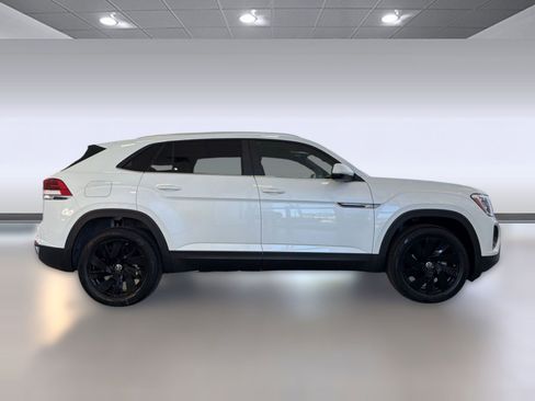 New 2026 Volkswagen Atlas Cross Sport SE AWD/4WD image 8