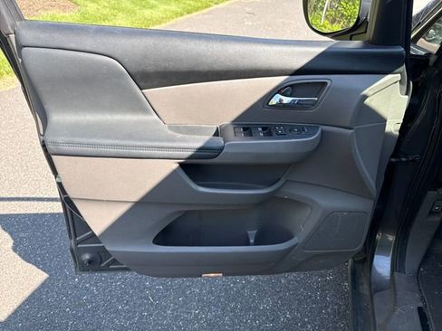 Used 2015 Honda Odyssey EX image 20