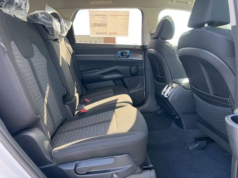 New 2026 Kia Sorento LX image 13