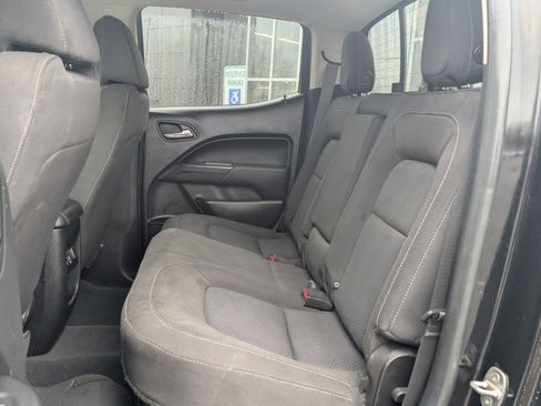 Used 2021 Chevrolet Colorado LT w/ LT Convenience Package AWD/4WD image 10