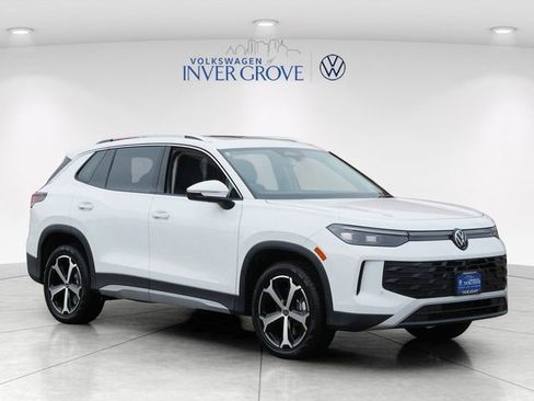New 2026 Volkswagen Tiguan SE AWD/4WD image 1