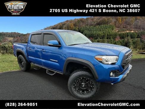 Used 2018 Toyota Tacoma TRD Off-Road image 1