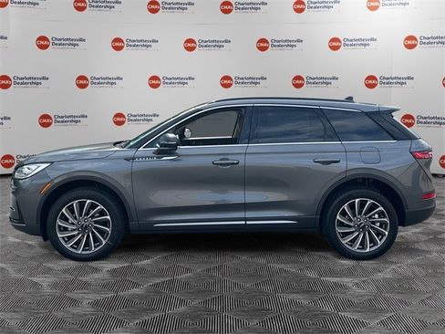 New 2025 Lincoln Corsair Reserve image 2