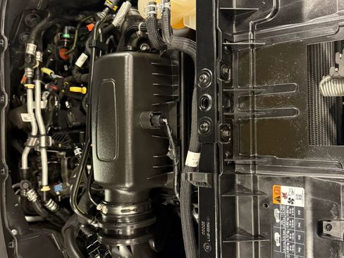 Used 2023 Ford Explorer XLT w/ Equipment Group 202A image 28