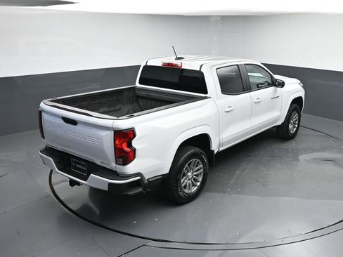 Used 2024 Chevrolet Colorado LT image 36