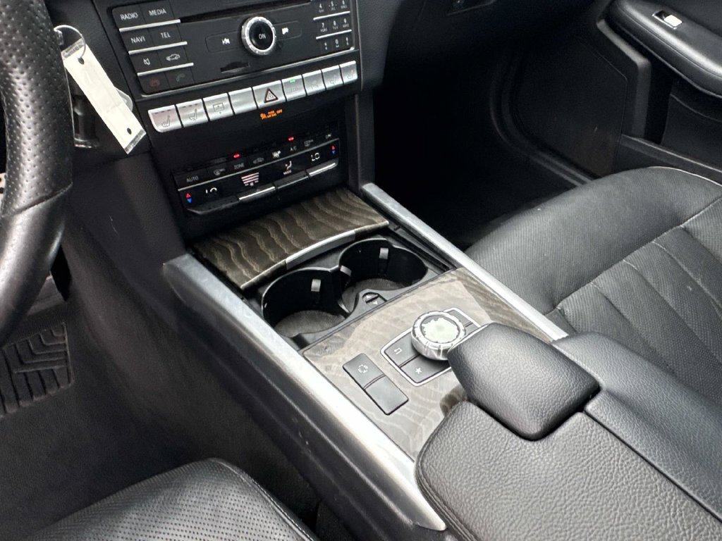 Used 2016 Mercedes-Benz E 400 Sedan image 26