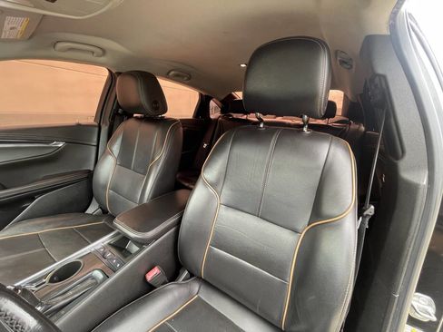 Used 2019 Chevrolet Impala Premier FWD image 14