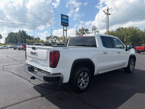 Used 2025 GMC Sierra 1500 SLT AWD/4WD image 11