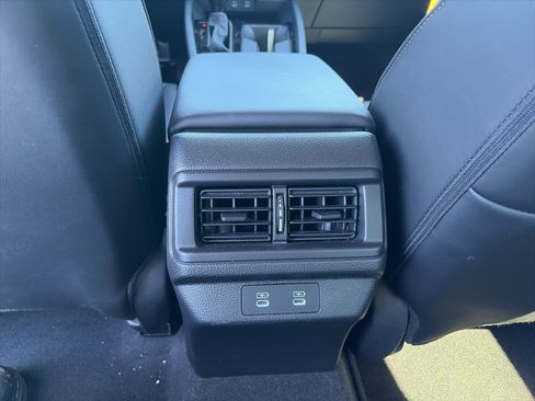 Used 2025 Honda Accord EX-L image 10