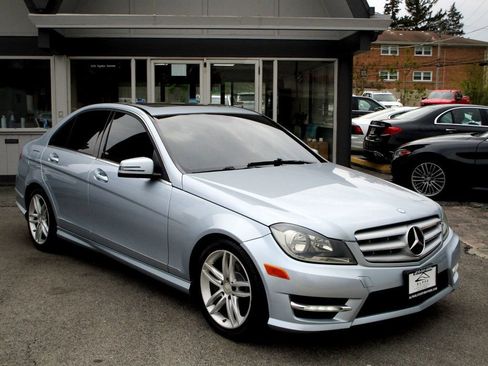 Used 2013 Mercedes-Benz C 250 Sedan image 6