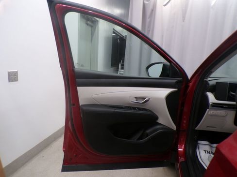 Used 2025 Hyundai Tucson SEL image 12