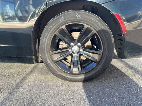 Used 2017 Dodge Charger SXT image 20