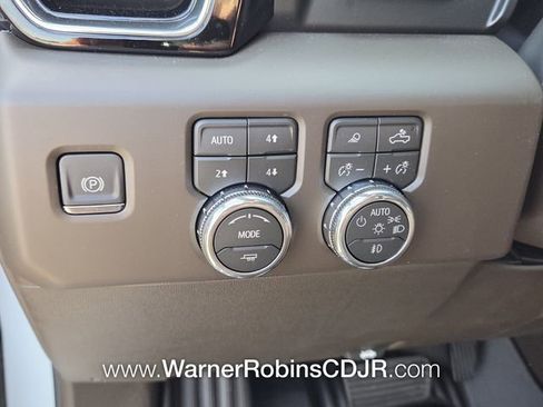 Used 2026 GMC Sierra 1500 Denali AWD/4WD image 29