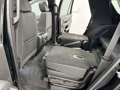 Used 2022 Chevrolet Tahoe RST w/ Luxury Package image 18