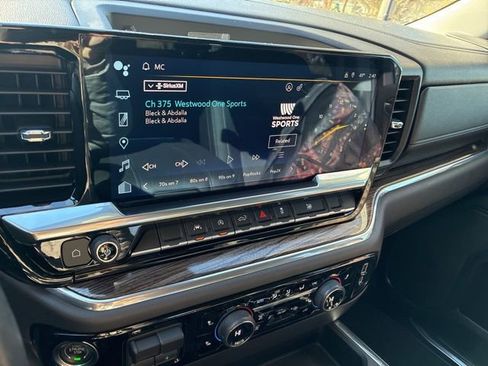 Used 2023 Chevrolet Silverado 1500 RST image 30