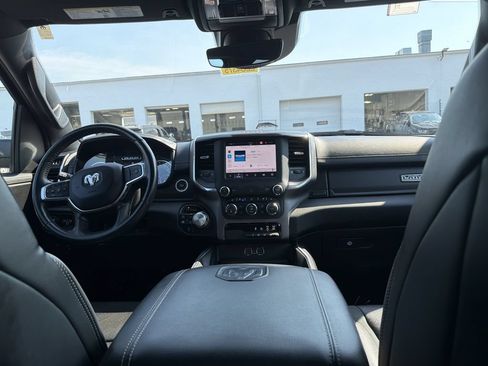 Used 2022 RAM 1500 Laramie w/ Sport Appearance Package AWD/4WD image 18