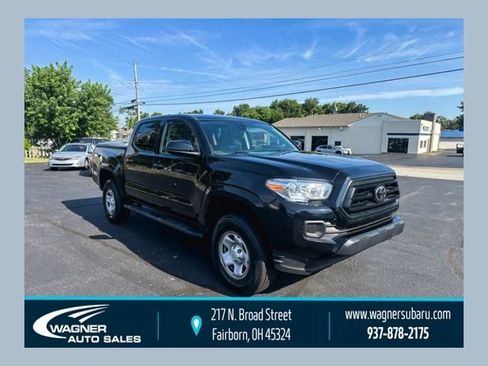 Used 2022 Toyota Tacoma SR AWD/4WD image 1