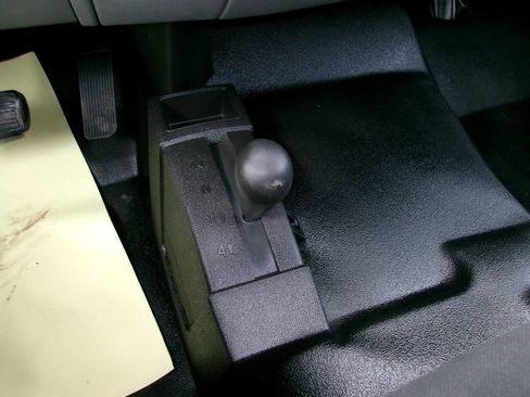 Used 2010 Chevrolet Silverado 2500 W/T image 16