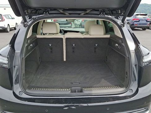 Used 2021 Buick Envision Avenir w/ Technology Package II image 30