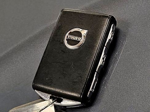 Used 2022 Volvo XC90 T8 Inscription image 42