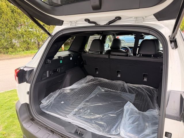 New 2026 Subaru Outback Touring XT AWD/4WD image 17