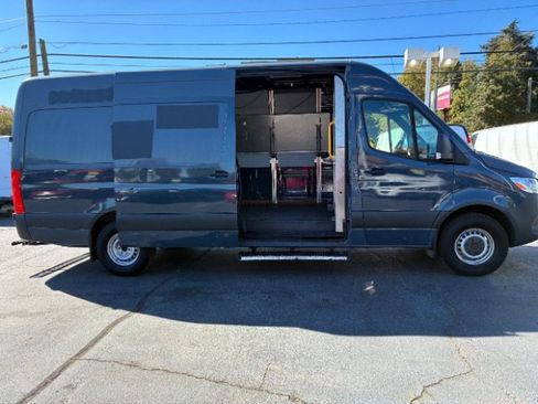Used 2019 Mercedes-Benz Sprinter 170 image 10
