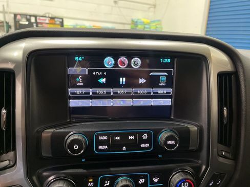Used 2015 Chevrolet Silverado 1500 LT w/ Custom Sport Edition image 13