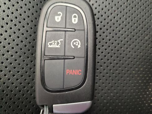 Used 2021 Jeep Cherokee Latitude Lux 80th Anniv w/ Quick Order Package 26U 80TH AWD/4WD image 32