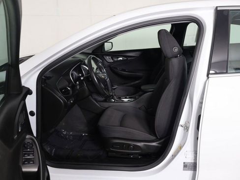 Used 2022 Chevrolet Malibu RS FWD image 25