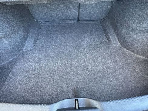 Used 2018 Chrysler 300 Touring L image 24