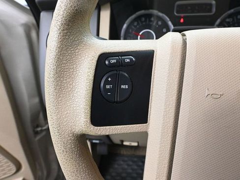 Used 2007 Ford Expedition XLT image 24