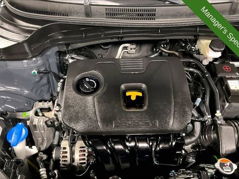 Used 2025 Kia Soul LX w/ LX Technology Package FWD image 38
