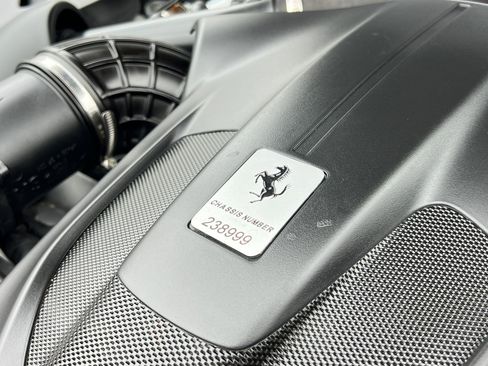 Used 2019 Ferrari Portofino RWD image 44