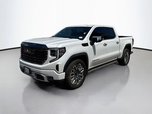 Used 2023 GMC Sierra 1500 Denali Ultimate AWD/4WD image 3