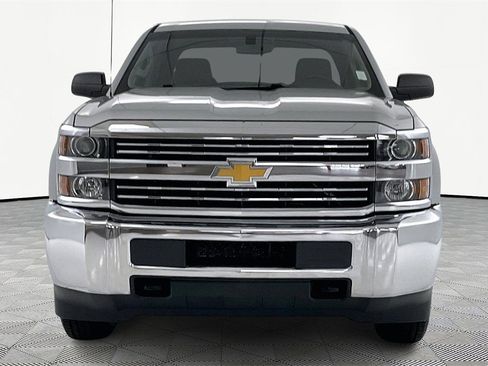 Used 2018 Chevrolet Silverado 2500 W/T image 2