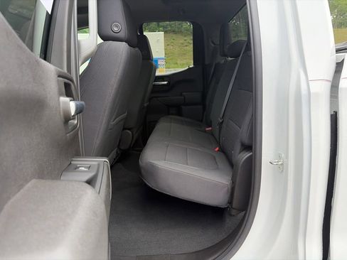 Used 2021 Chevrolet Silverado 1500 LT AWD/4WD image 18
