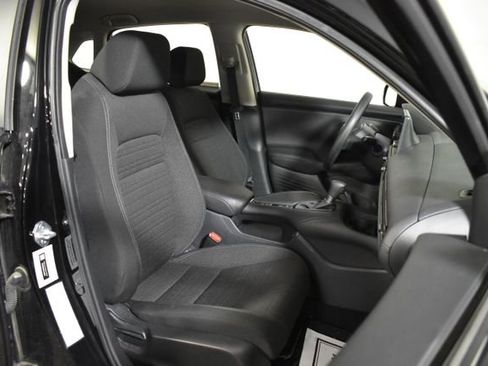 Used 2025 Honda HR-V LX image 29