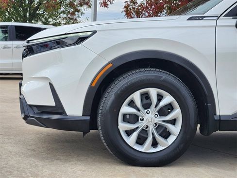 Certified 2025 Honda CR-V Sport image 8