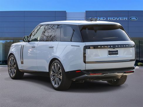 New 2026 Land Rover Range Rover SE image 7