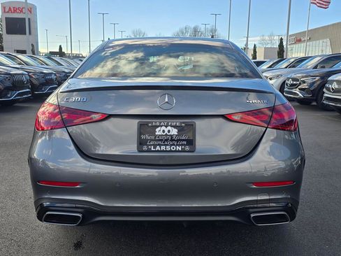 Used 2025 Mercedes-Benz C 300 4MATIC Sedan image 5