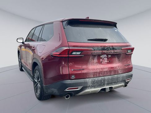 New 2026 Toyota Grand Highlander AWD Hybrid image 2