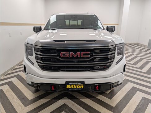 Used 2024 GMC Sierra 1500 AT4 w/ Technology Package AWD/4WD image 27