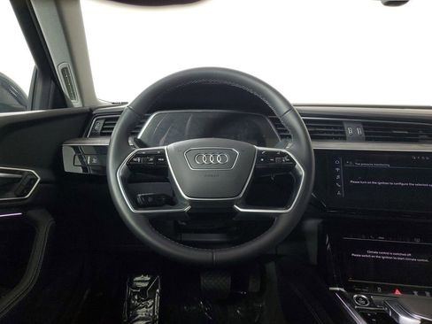 Used 2024 Audi Q8 e-tron Prestige w/ Prestige Package image 15