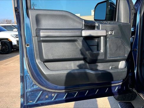 Used 2019 Ford F150 Platinum w/ Equipment Group 701A Luxury image 21