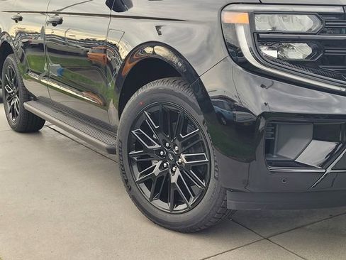 New 2026 Ford Expedition Platinum w/ Stealth Appearance Package image 2