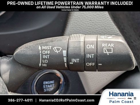 Used 2022 Toyota RAV4 XLE w/ Convenience Package FWD image 28