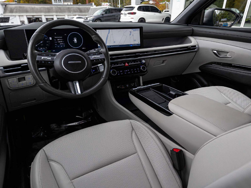 Used 2026 Hyundai Tucson Limited AWD/4WD image 17