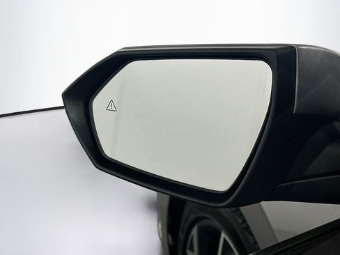 Used 2025 Hyundai Elantra SEL FWD image 16