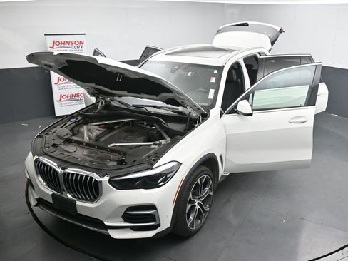 Used 2022 BMW X5 xDrive40i w/ Premium Package AWD/4WD image 26